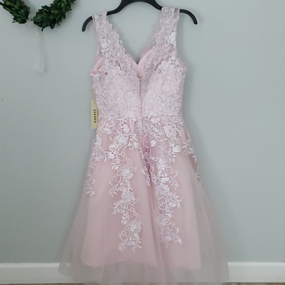 Dress - Picture 2 of 3